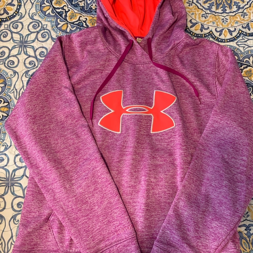 Under armour hooded sweatshirt
